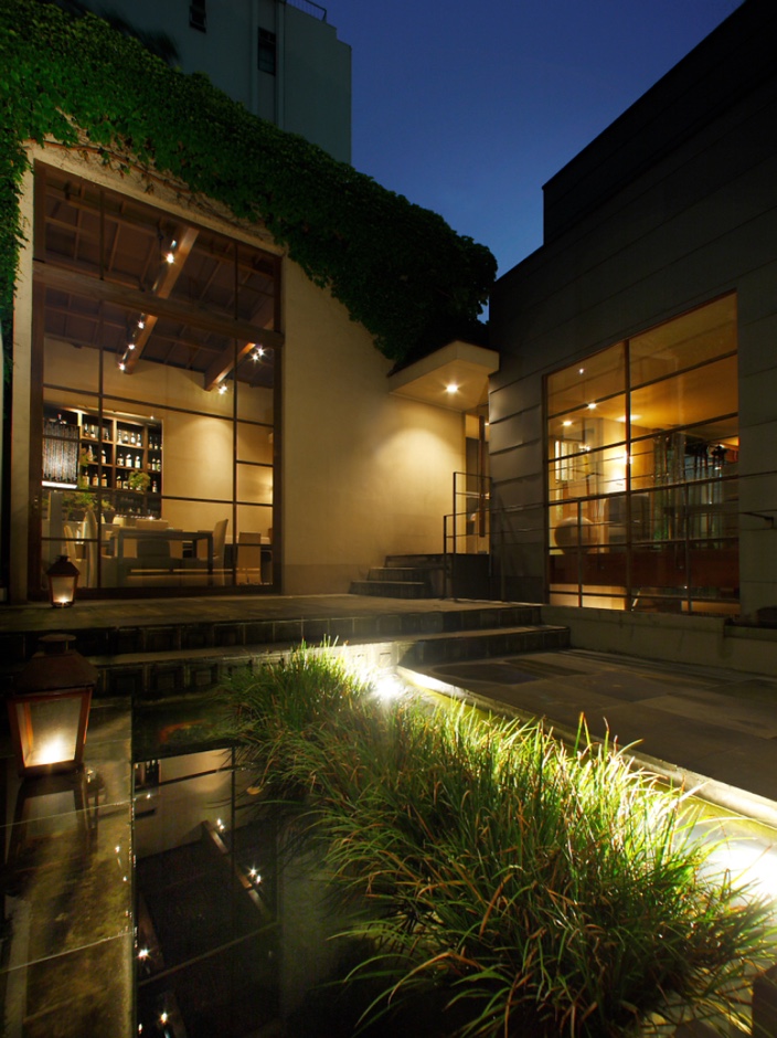 HIGASHI-YAMA Tokyo